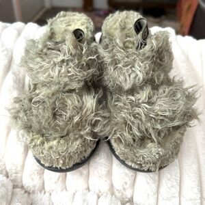 UGG Fluffy Gray Footwear! sugar fluff